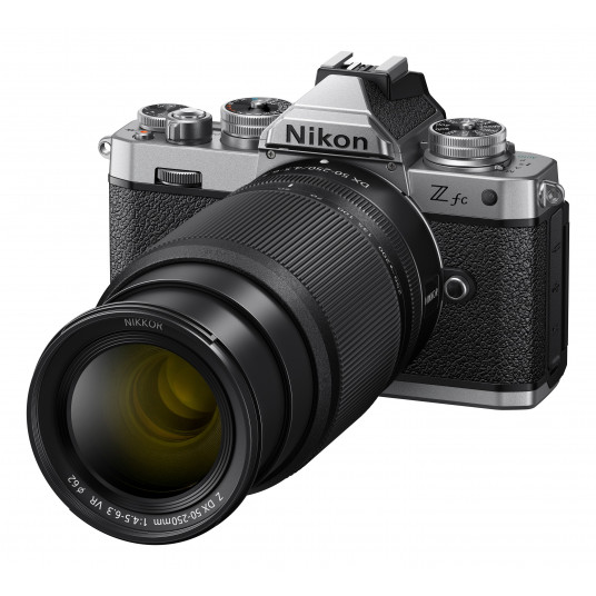 Nikon Z fc + NIKKOR Z DX 16-50mm f/3.5-6.3 VR + NIKKOR Z DX 50-250mm f/4.5-6.3 VR