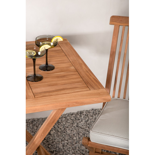 Saliekamais galds - 2 saliekamie krēsli 