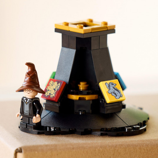 LEGO® 76429 Harija Potera runājošā šķirošanas cepure