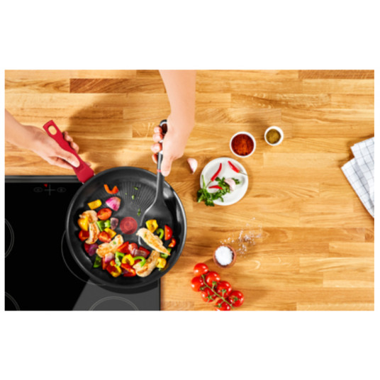 TEFAL Daily Chef Pan G2730422 Diameter 24 cm, aritable for induction hob, Fixed handle, Red