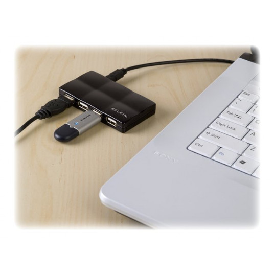 BELKIN USB 2.0 stepēts centrmezgls ar 7 portu barošanu