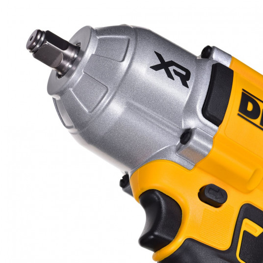 Trieciena uzgriežņu atslēga bez akumulatoriem un lādētāja.18V DCF900NT DEWALT