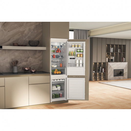 Whirlpool WHC18D011C1 SF iebūvējamais ledusskapis