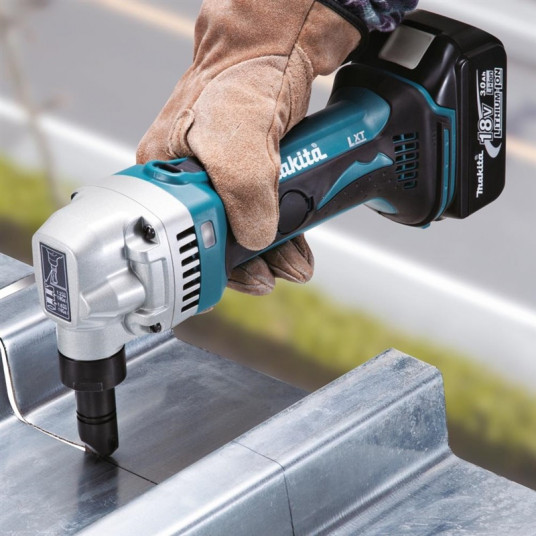 Akumulatora lokšņu metāla šķēres Makita DJN161Z, 18V