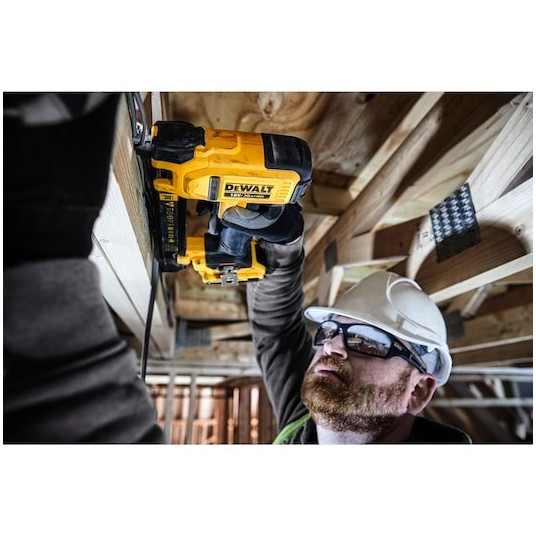 DEWALT Stapler 18V model DCN701D2 with 2x2.0Ah batteries