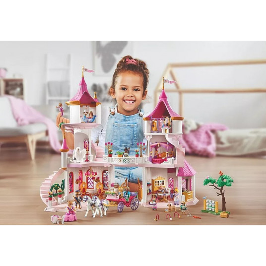 Princess Castle with Royal Couple