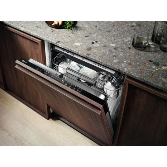 Trauku mazgājamā mašīna ELECTROLUX EEG68600W