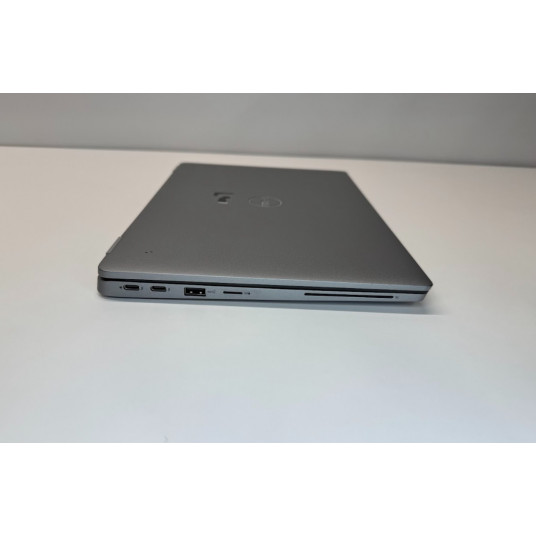 DELL Renew | REFURBISHED Grade B Dell Latitude 5330 | 13.3 " | FHD | Intel Core i3 | i3-1215U | 16 GB | Solid-state drive capacity 256 GB | Intel UHD Graphics | Windows 11 Pro | Keyboard language Swedish | Keyboard backlit | Warranty 12 month(s)