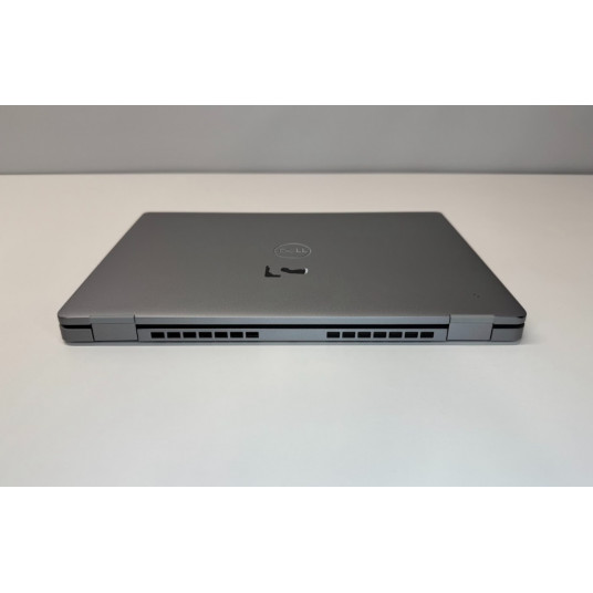 DELL Renew | REFURBISHED Grade B Dell Latitude 5330 | 13.3 " | FHD | Intel Core i3 | i3-1215U | 16 GB | Solid-state drive capacity 256 GB | Intel UHD Graphics | Windows 11 Pro | Keyboard language Swedish | Keyboard backlit | Warranty 12 month(s)