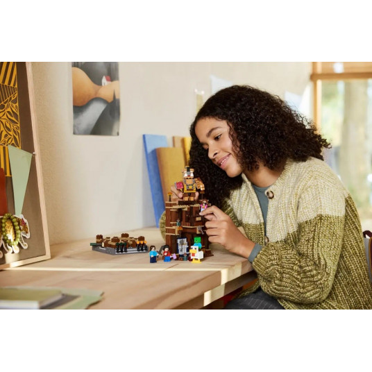 LEGO® 21272 Minecraft® Forest Manor cīņas gredzens