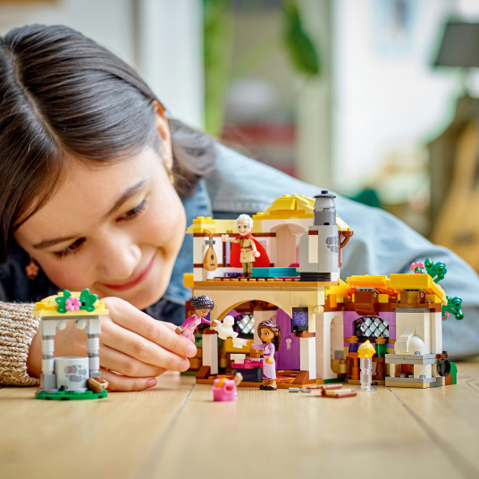 LEGO® 43231 Disneja Pelnu māja
