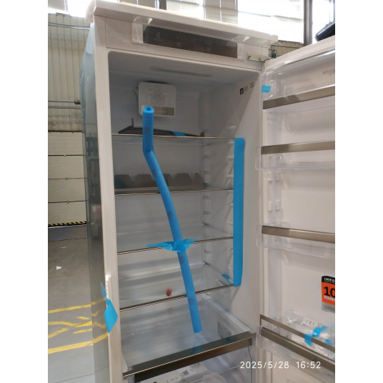  Iebūvēts ledusskapis Whirlpool ART 9811 SF2 (pārpakots)
