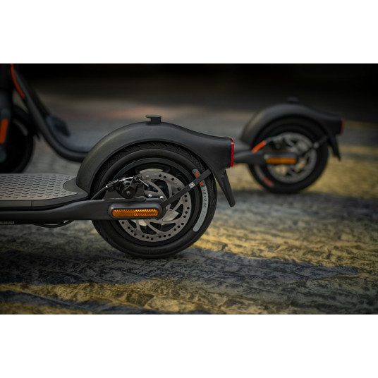 Elektriskais motorollers Segway Ninebot KickScooter F25E, Black