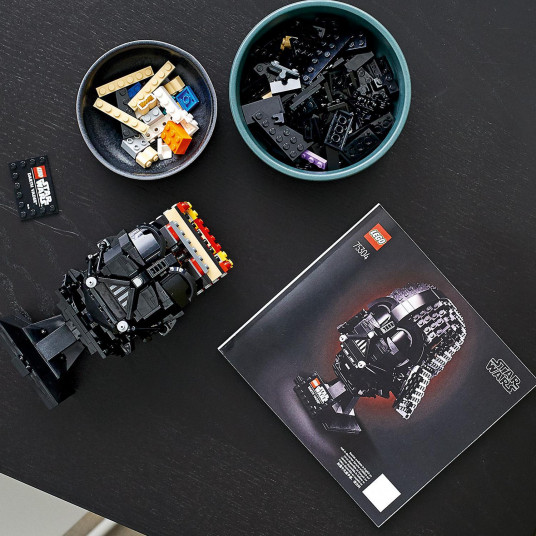 LEGO® 75304 STAR WARS™ Darth Vader™ ķivere